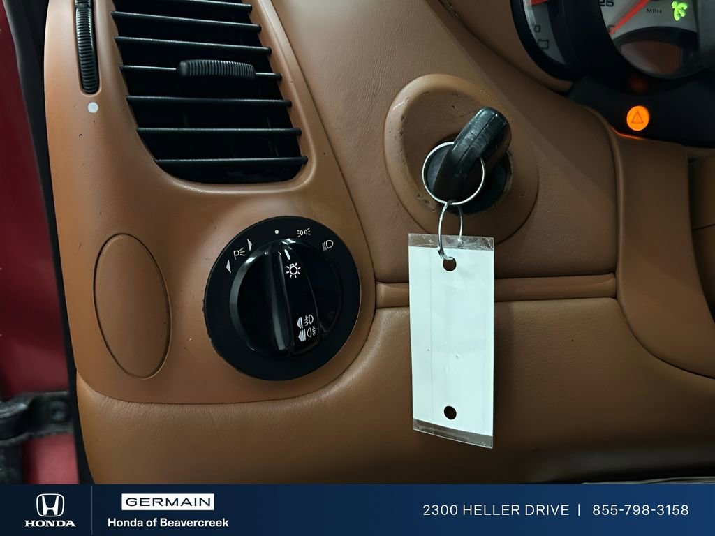 Used 2001 Porsche 911 Carrera 4 image 22