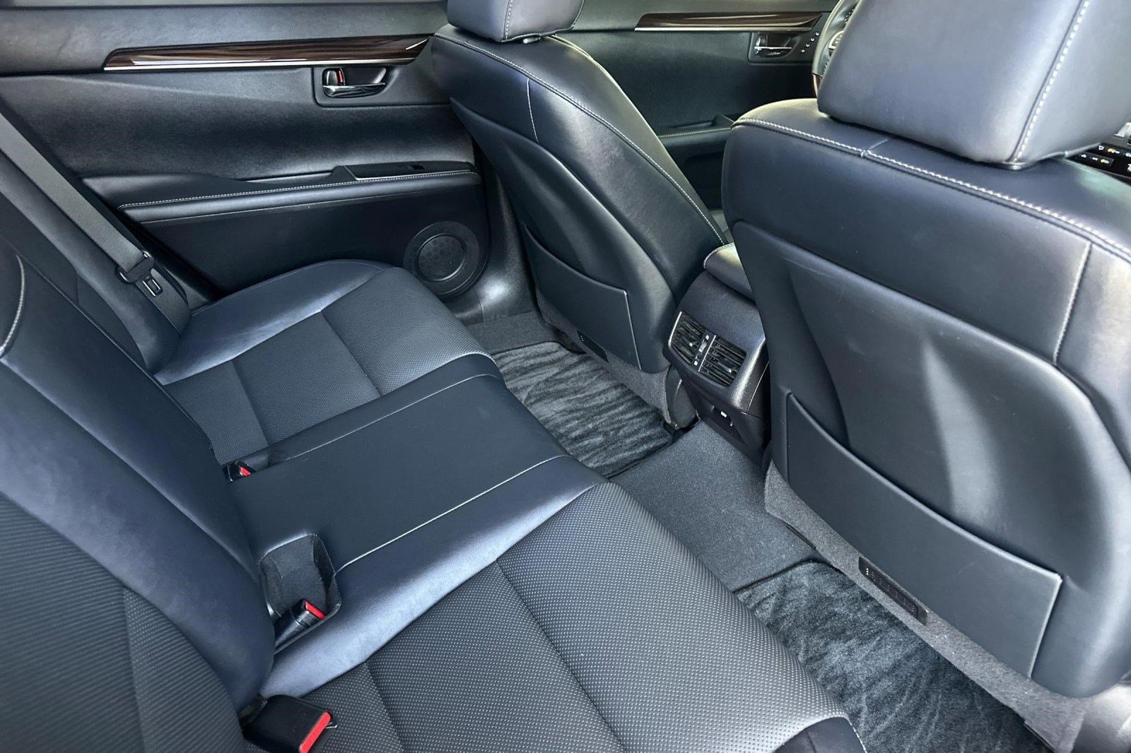 Used 2018 Lexus ES 350 w/ Navigation System Package image 29