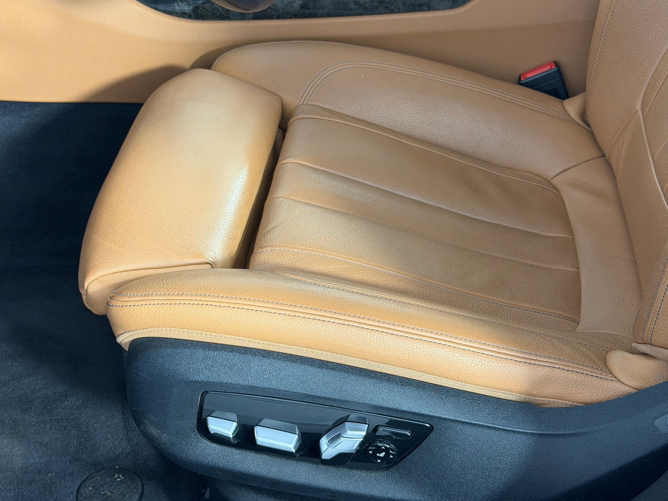 Used 2018 BMW 750i xDrive AWD/4WD image 13