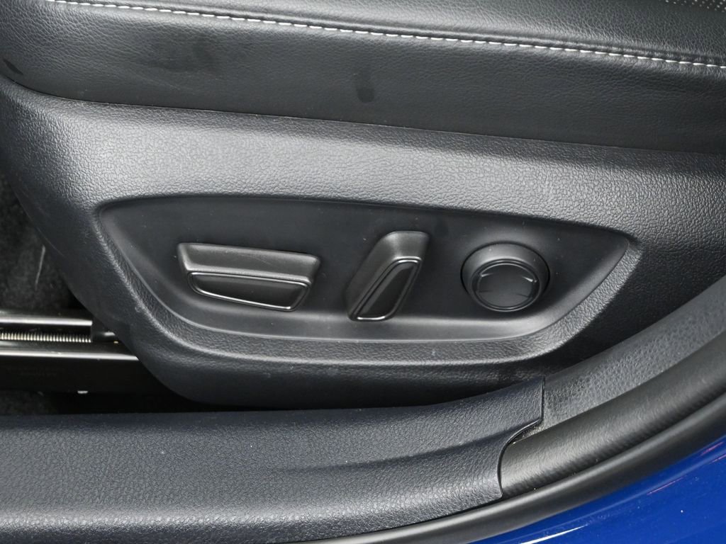 Used 2023 Toyota Camry XSE image 11