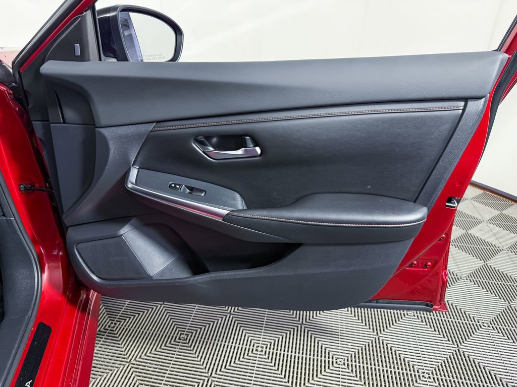 Certified 2022 Nissan Sentra SR image 39