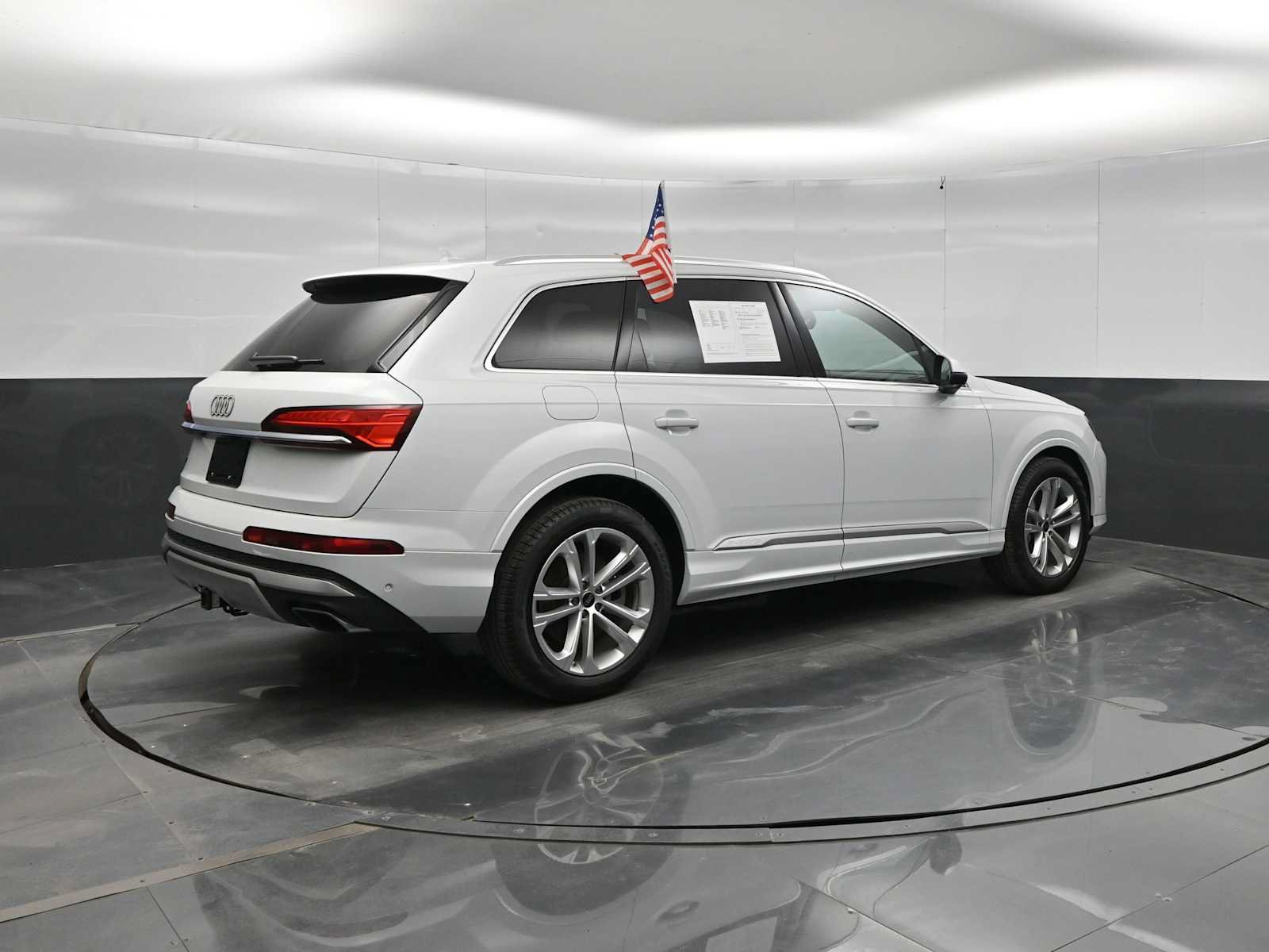 Used 2025 Audi Q7 3.0T Prestige w/ Prestige Package AWD/4WD image 7