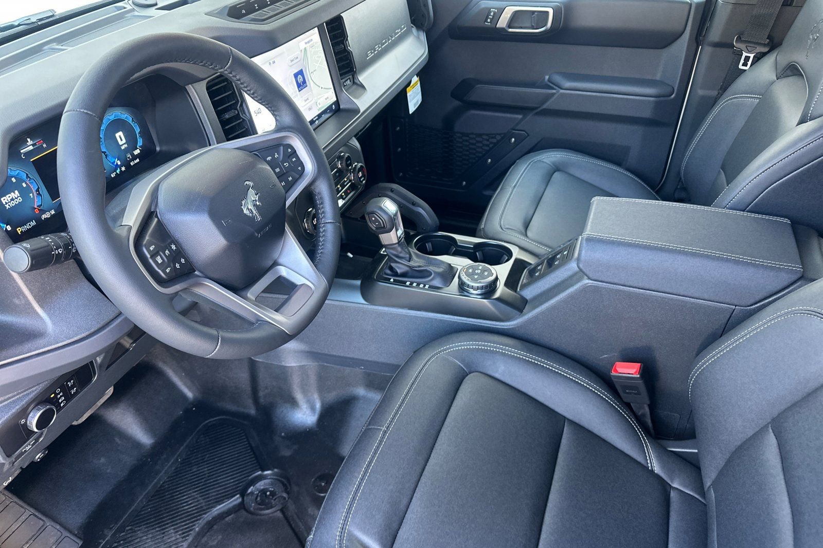 New 2026 Ford Bronco Badlands w/ Sasquatch Package image 9