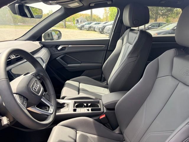 Used 2025 Audi Q3 2.0T Premium w/ Convenience Package AWD/4WD image 7