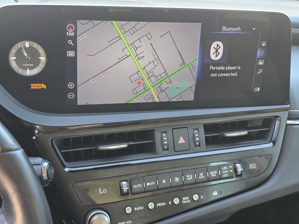 Certified 2022 Lexus ES 300h Ultra Luxury w/ Accessory Package 2 FWD image 15
