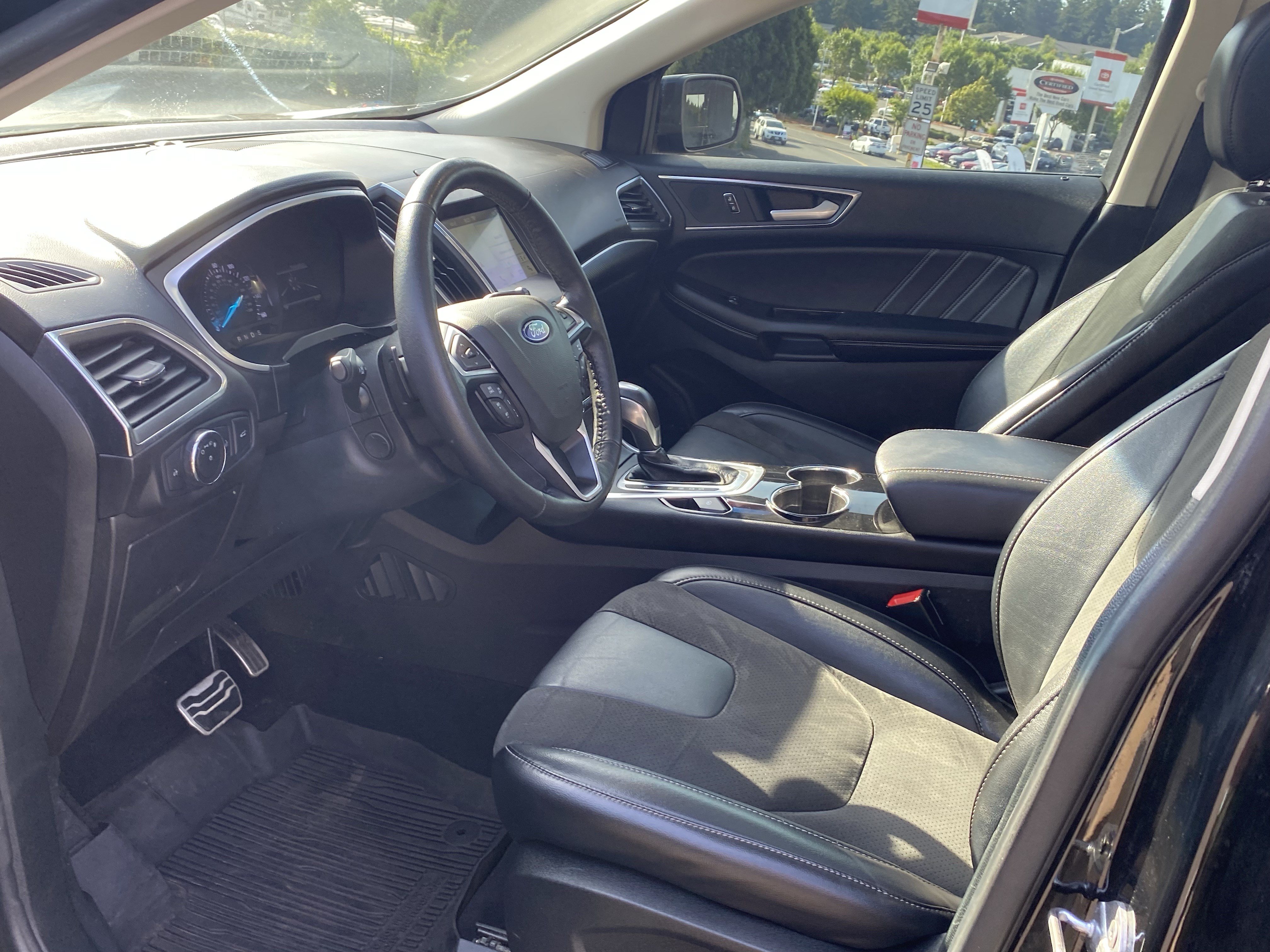 Used 2018 Ford Edge Sport w/ Equipment Group 401A AWD/4WD image 8
