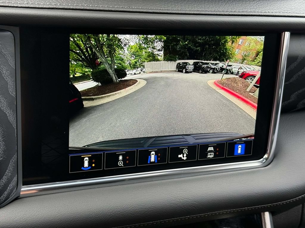 Used 2023 GMC Yukon Denali w/ Max Trailering Package AWD/4WD image 7