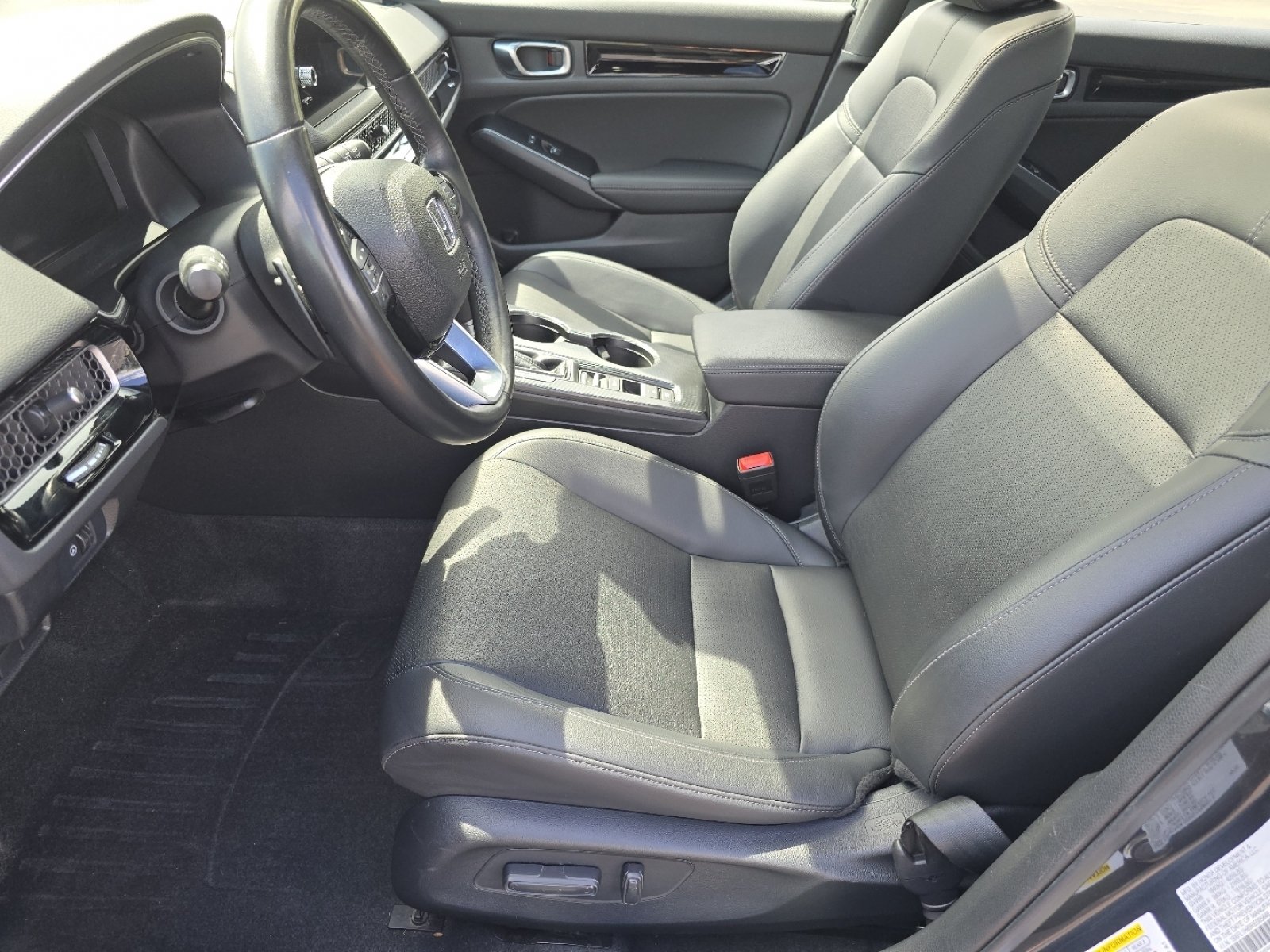 Certified 2024 Honda Civic Sport Touring image 27
