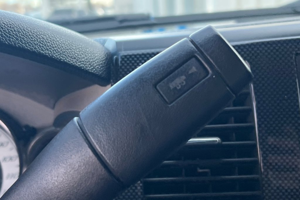 Used 2009 Chevrolet Silverado 1500 LT image 16