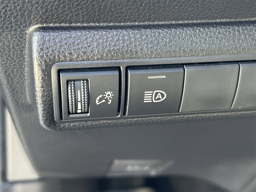 Used 2022 Toyota Corolla LE w/ LE Convenience Package image 22