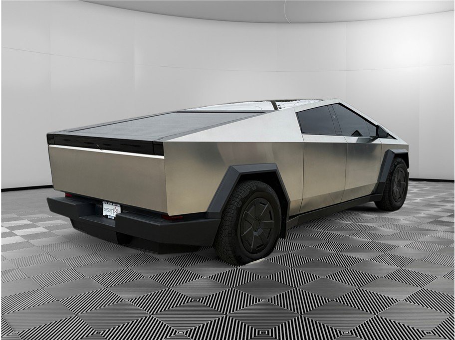 Used 2025 Tesla Cybertruck AWD Crew Cab image 5