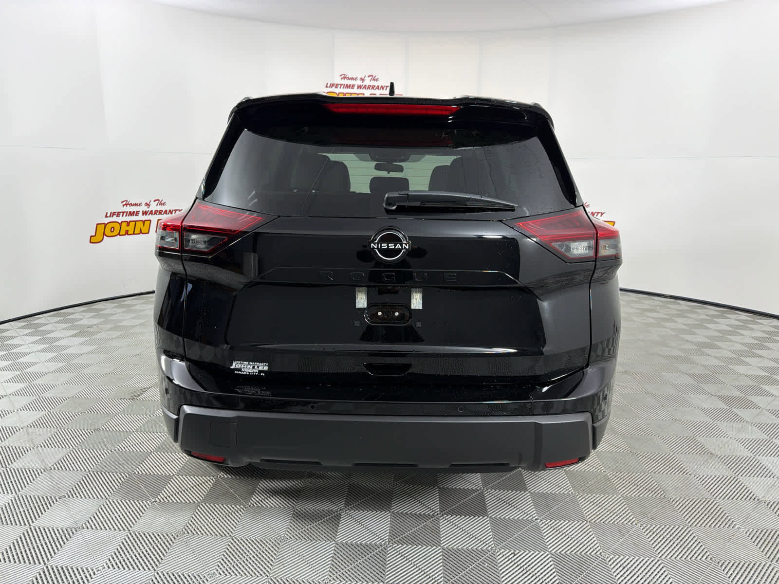 New 2026 Nissan Rogue Dark Armor image 4