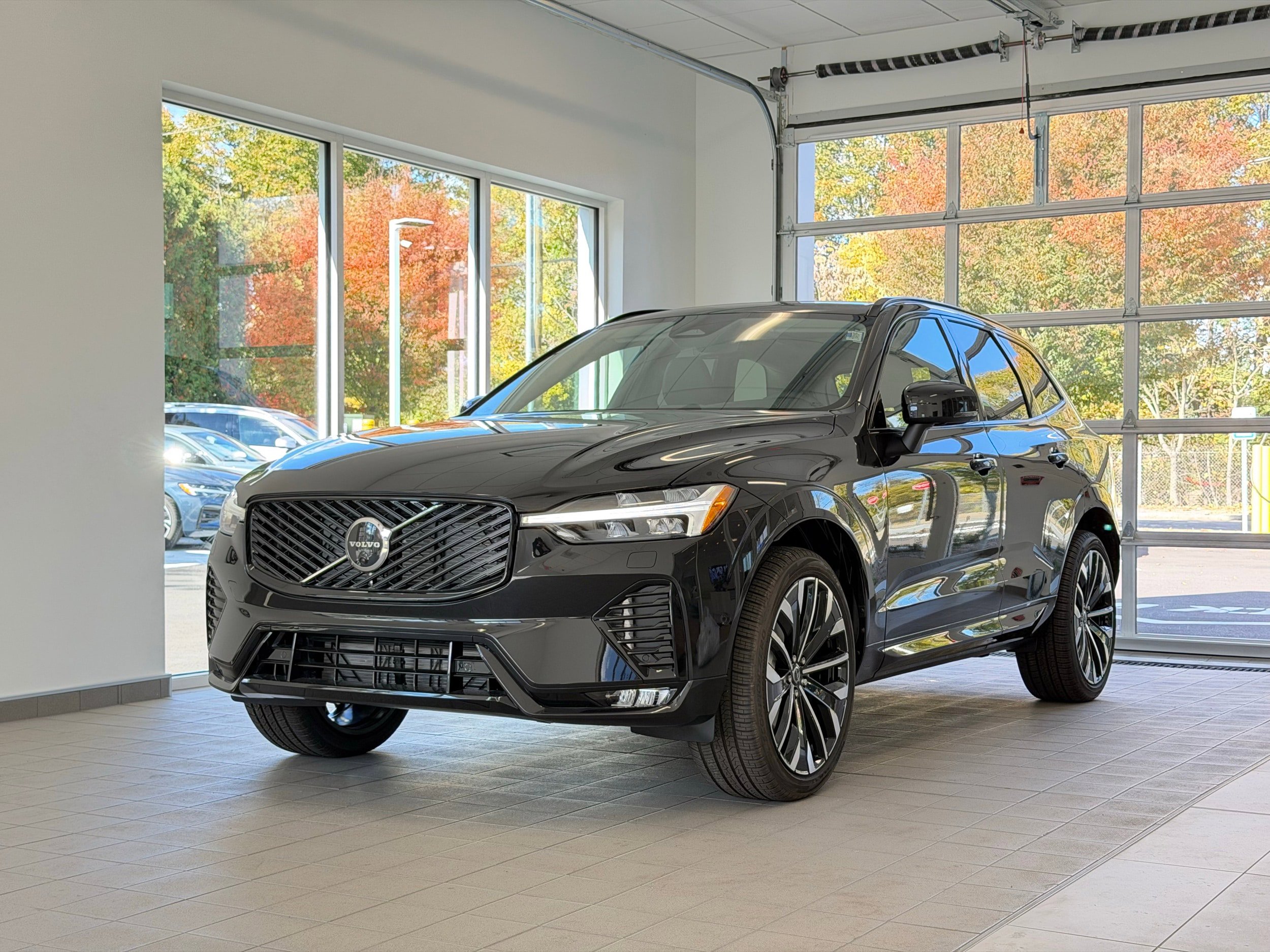 New 2026 Volvo XC60 B5 Ultra w/ Protection Package Premier AWD/4WD image 2