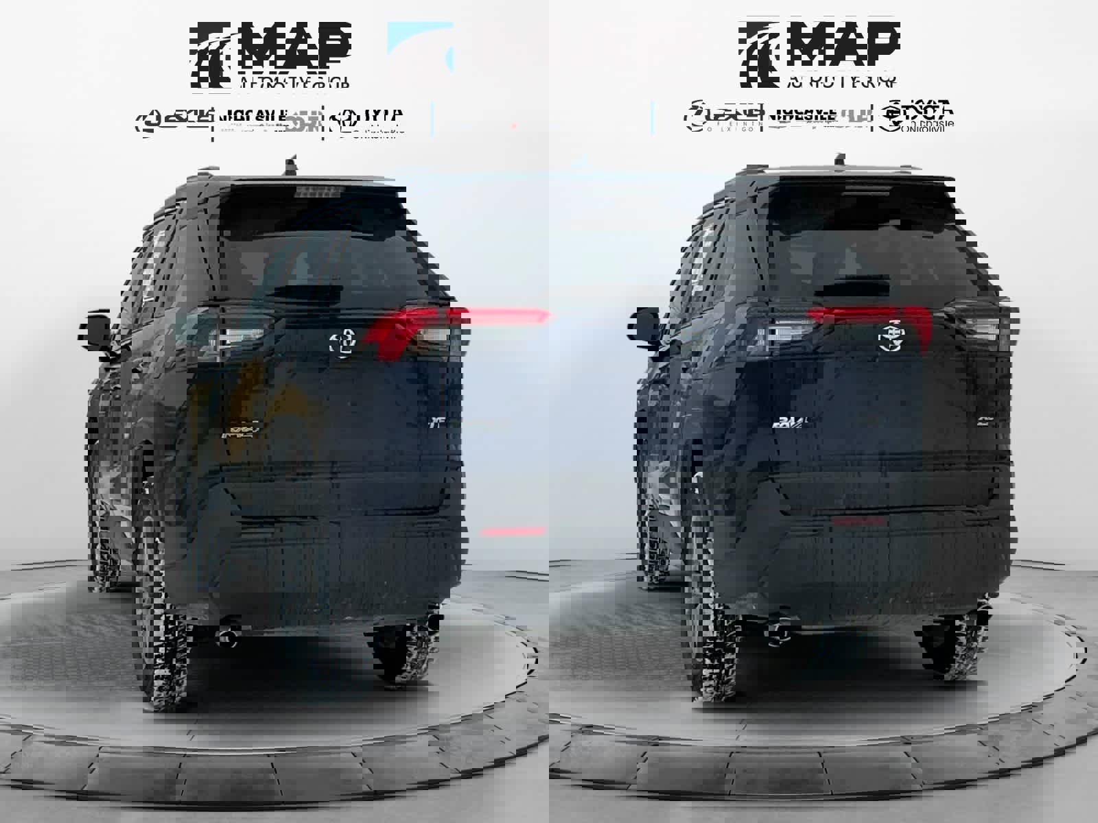 Used 2024 Toyota RAV4 XLE image 3