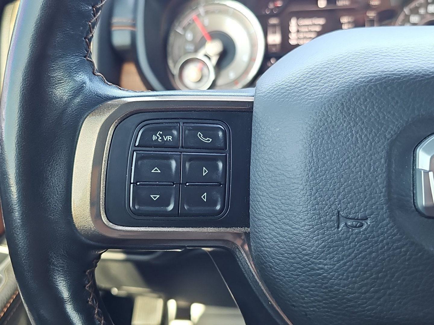 Used 2020 RAM 2500 Limited AWD/4WD image 17
