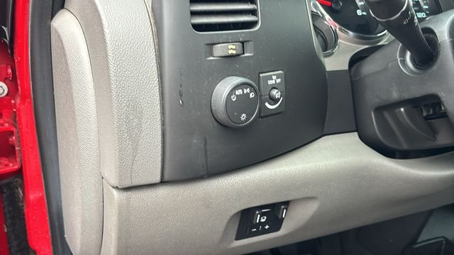 Used 2011 Chevrolet Silverado 3500 W/T w/ Snow Plow Prep Package AWD/4WD image 9