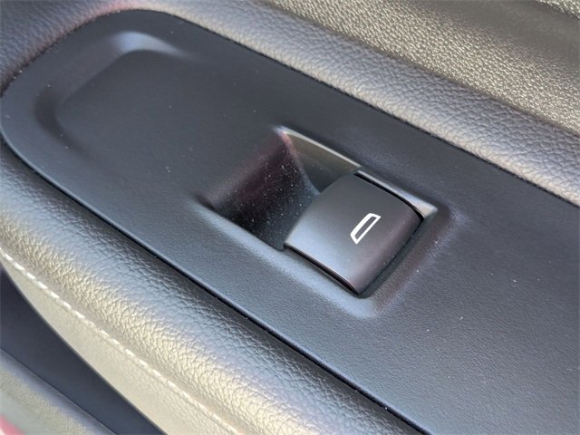 Used 2022 GMC Terrain SLE w/ Driver Convenience Package image 36