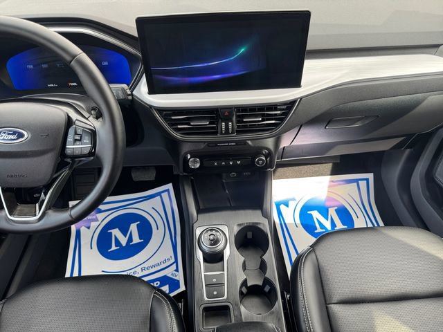 Used 2025 Ford Escape Platinum image 11