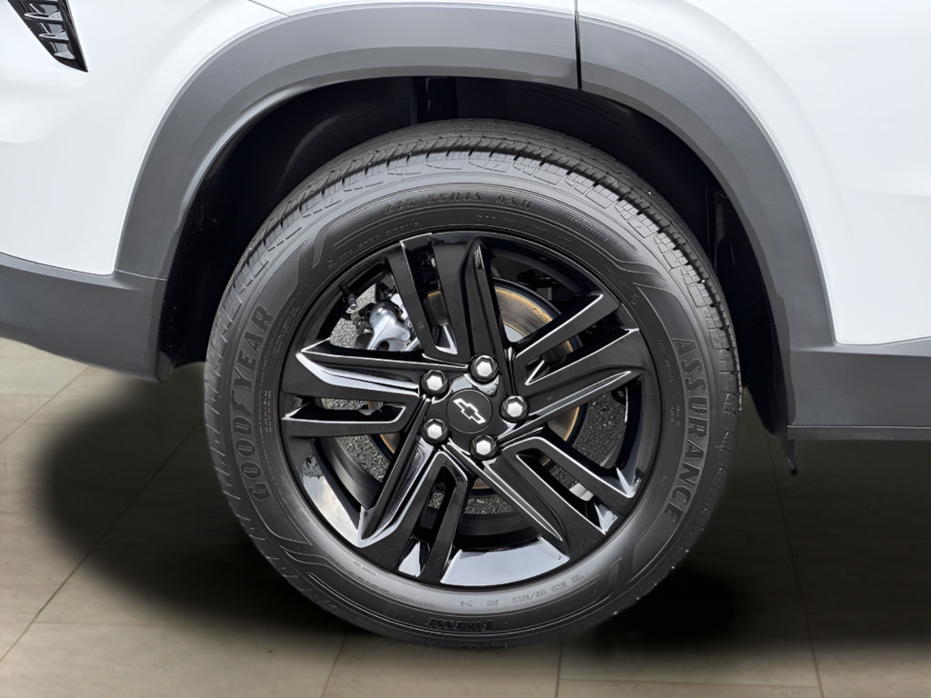 Used 2025 Chevrolet Trax ACTIV w/ Driver Confidence Package FWD image 38