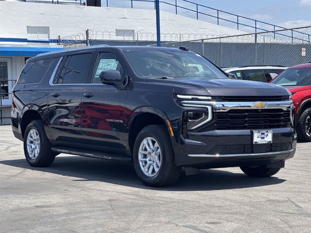 New 2026 Chevrolet Suburban LS RWD image 3