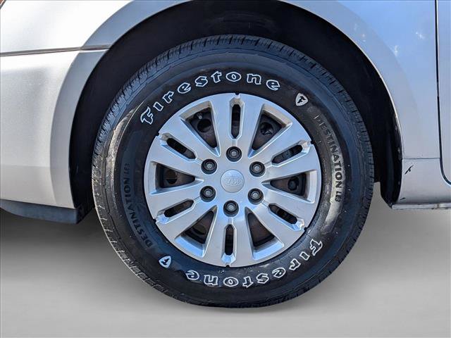Used 2012 Kia Sedona LX FWD image 23