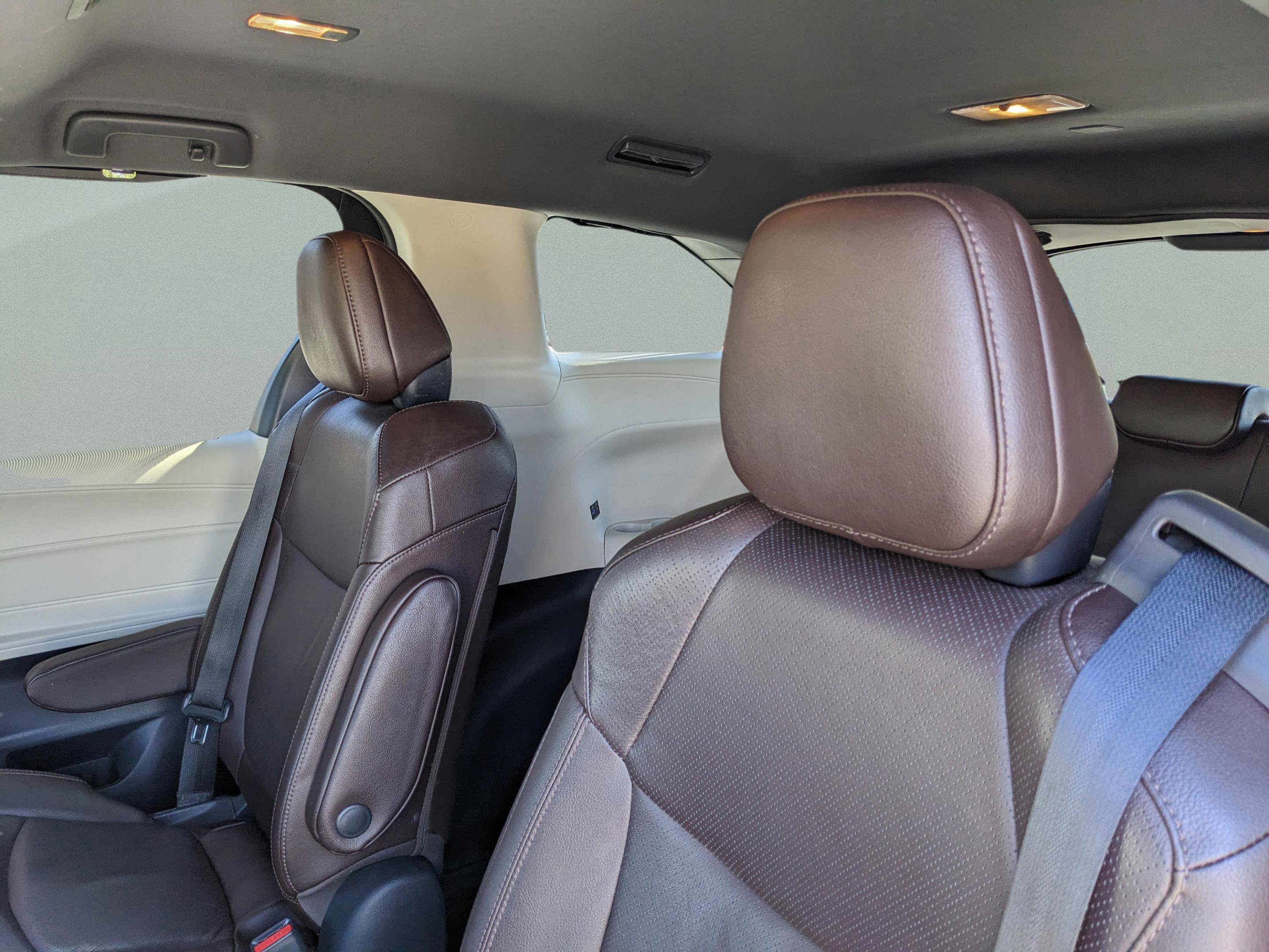 Used 2022 Toyota Sienna Platinum image 23