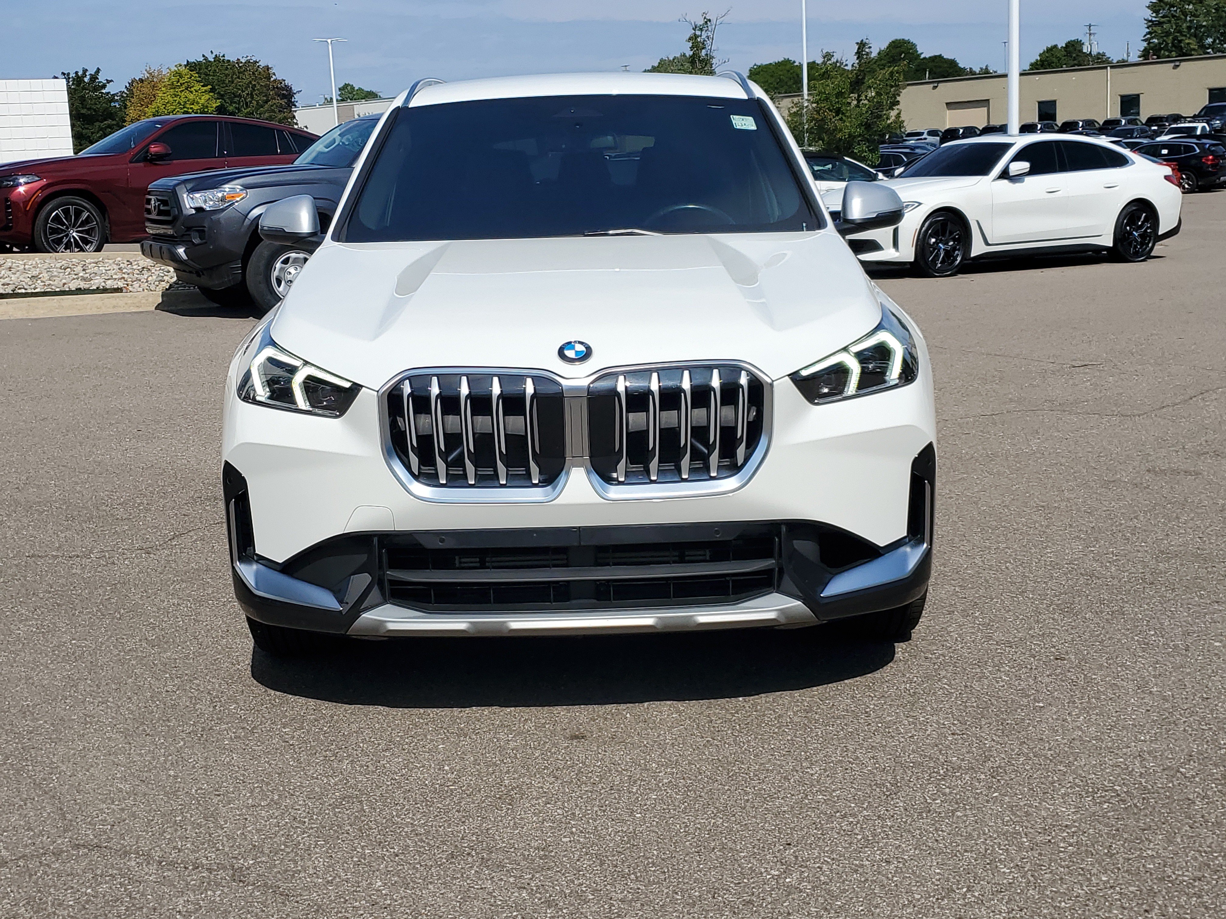 Certified 2023 BMW X1 xDrive28i w/ Convenience Package AWD/4WD image 8