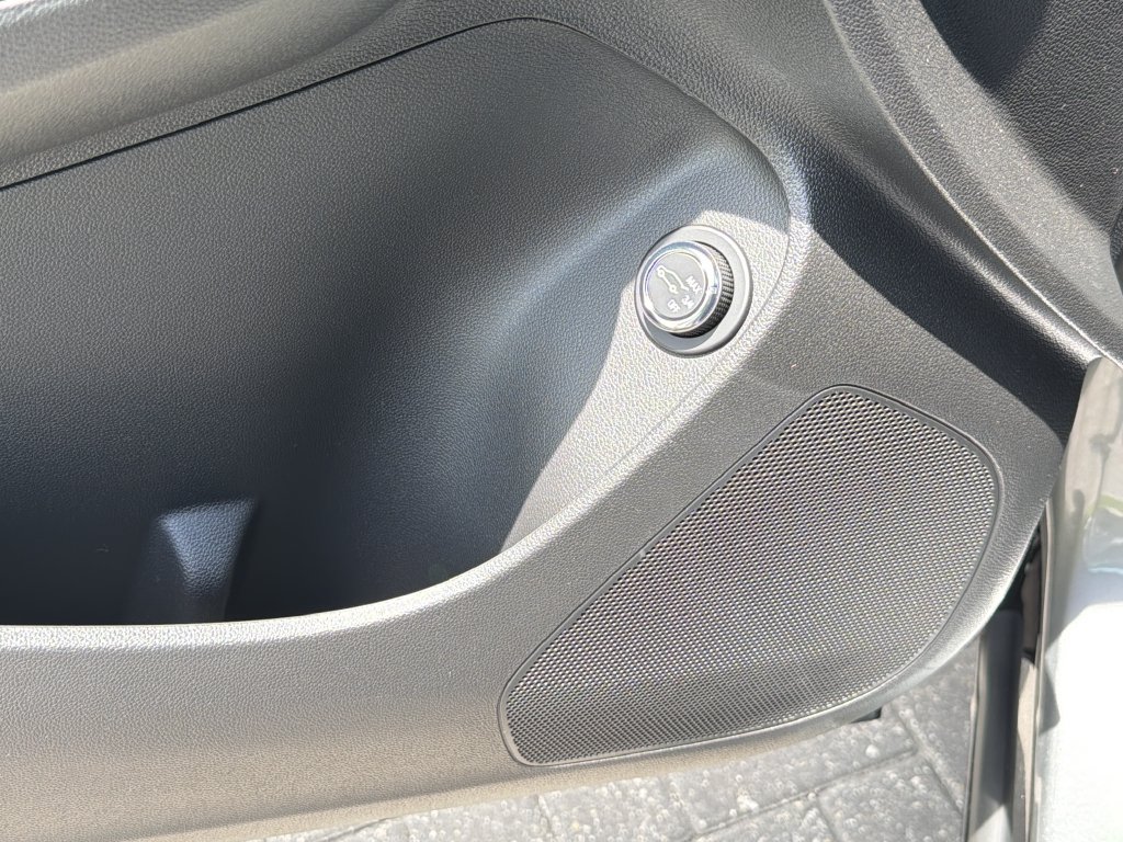 New 2026 Buick Envista Sport Touring w/ Convenience I Package FWD image 23