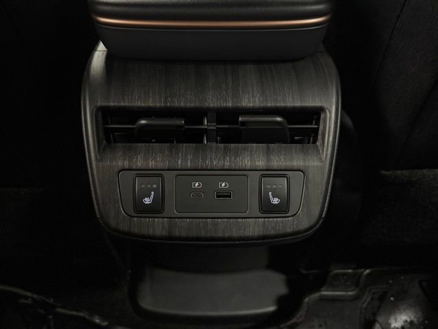 Used 2023 Nissan Ariya FWD image 22