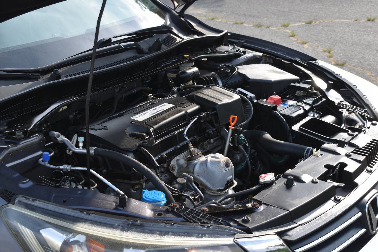 Used 2014 Honda Accord EX image 35