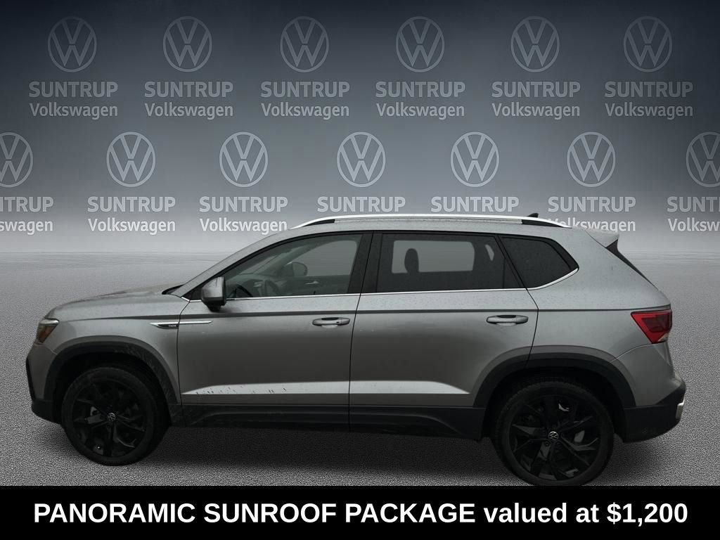Used 2023 Volkswagen Taos SE w/ Panoramic Sunroof Package video 2