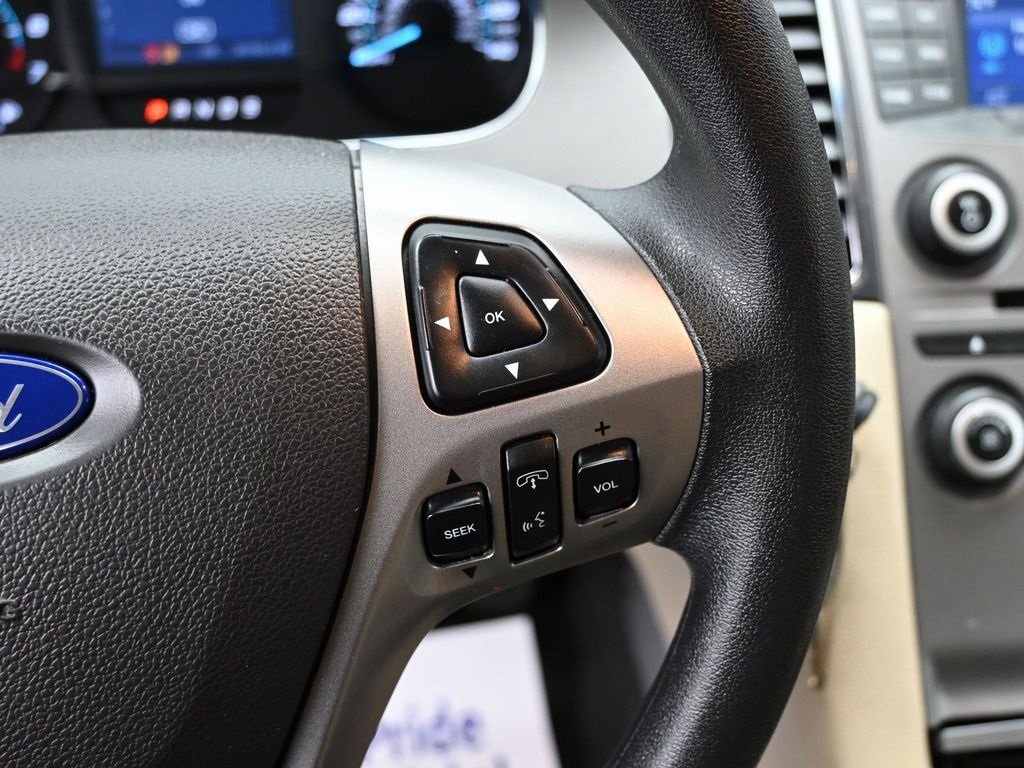 Used 2016 Ford Taurus SE image 17