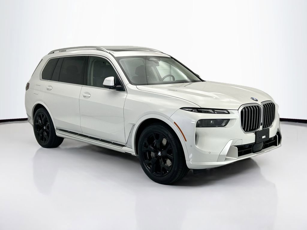 Used 2026 BMW X7 xDrive40i AWD/4WD image 3