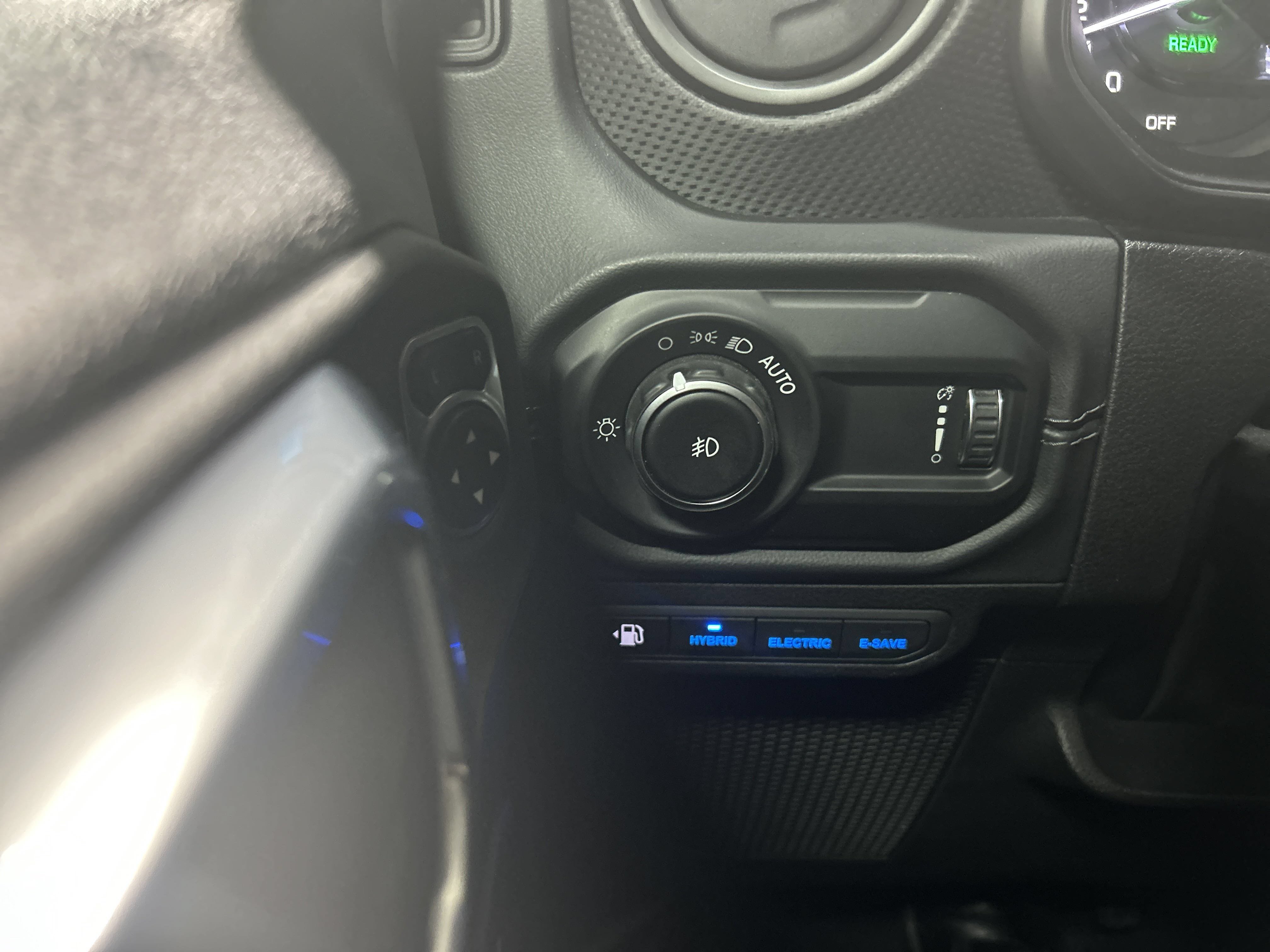 Used 2024 Jeep Wrangler Unlimited Rubicon 4xe AWD/4WD image 17