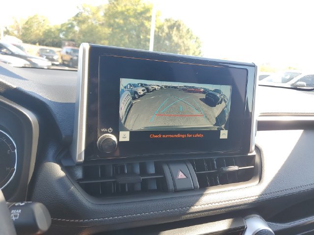 Used 2025 Toyota RAV4 XLE w/ Convenience Package AWD/4WD image 25