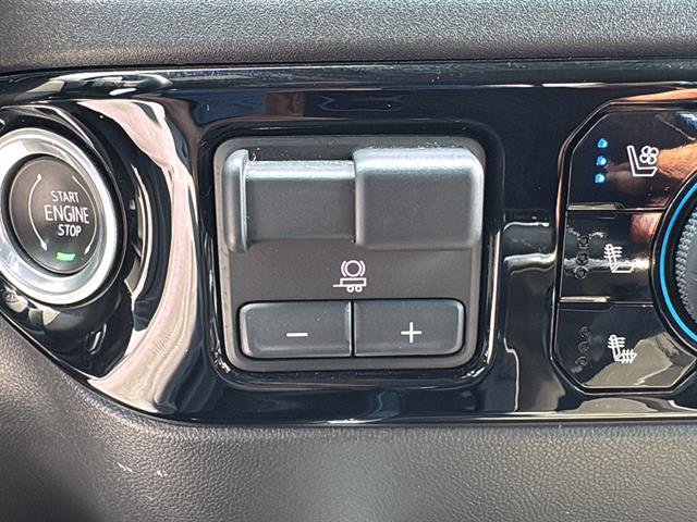 Used 2024 Chevrolet Silverado 1500 LTZ AWD/4WD image 26