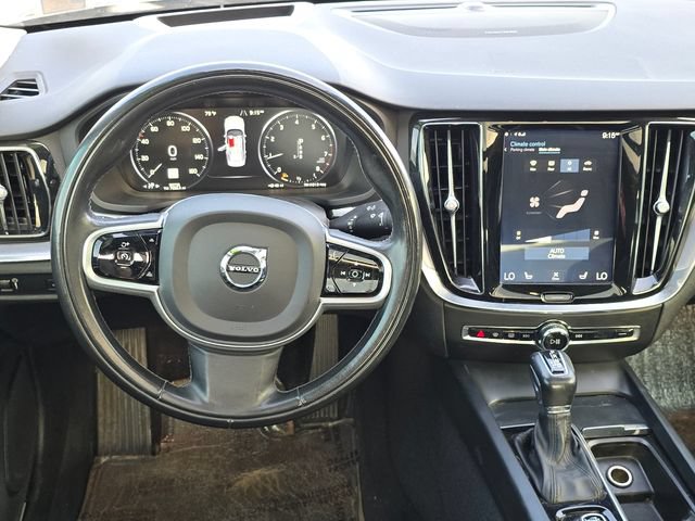 Used 2020 Volvo S60 T5 Momentum w/ Protection Package Premier FWD image 11