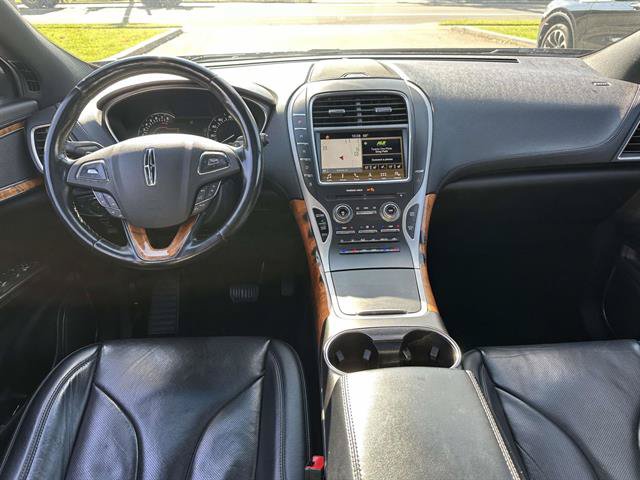 Used 2017 Lincoln MKX Reserve w/ Lincoln MKX Climate Package AWD/4WD image 32