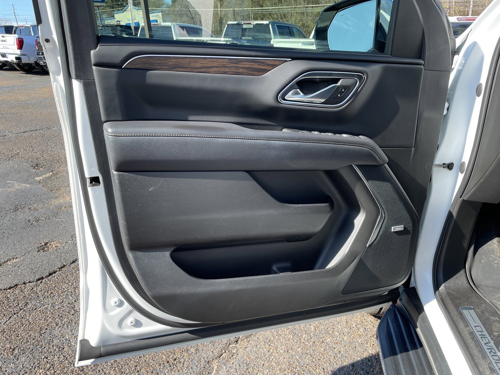 Used 2023 Chevrolet Tahoe Premier image 14