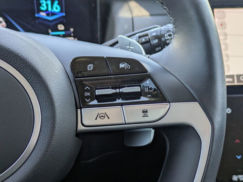 Used 2024 Hyundai Tucson Limited image 28