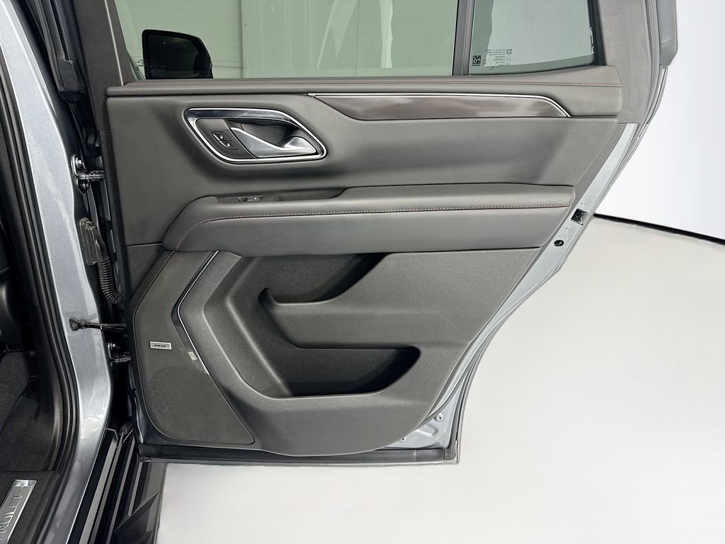 Used 2022 Chevrolet Tahoe RST w/ Luxury Package image 26