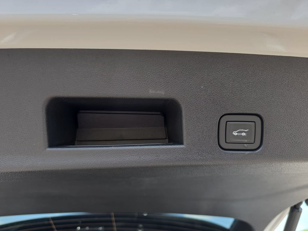 New 2026 GMC Acadia Elevation FWD image 14