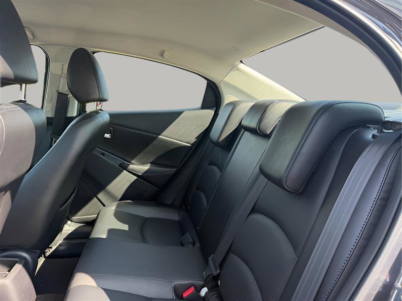 Used 2019 Toyota Yaris XLE FWD image 21