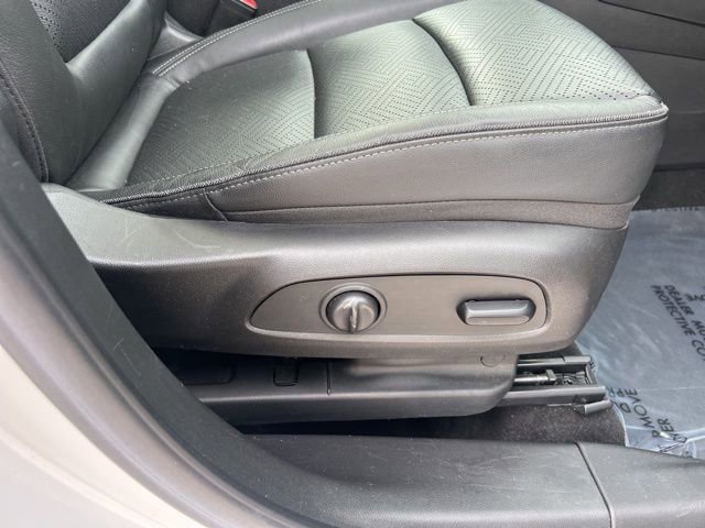 Used 2021 Buick Encore GX Essence w/ Experience Buick Package AWD/4WD image 12