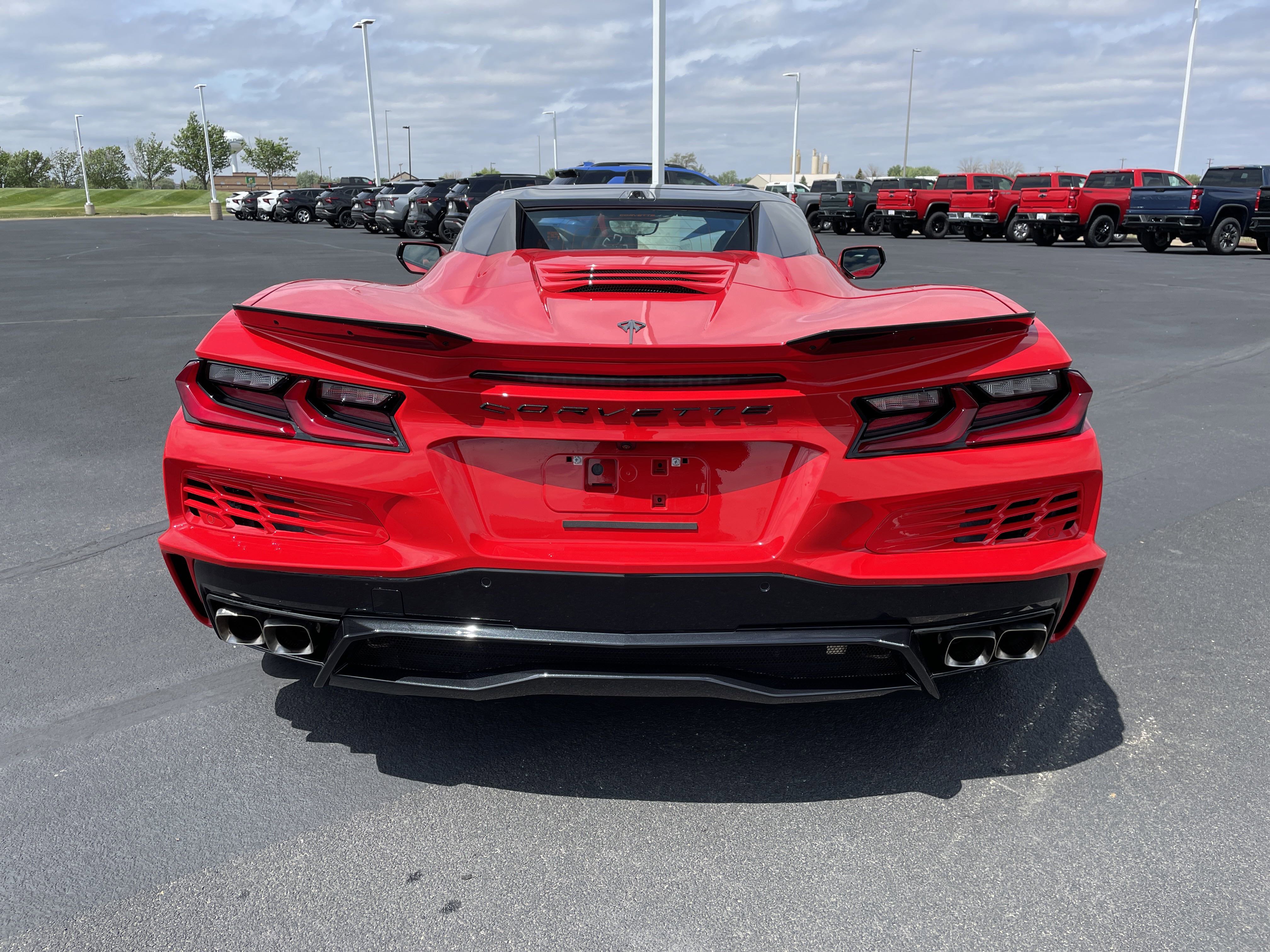 Used 2025 Chevrolet Corvette E-Ray w/ LPO, Roadside Safety Package image 4