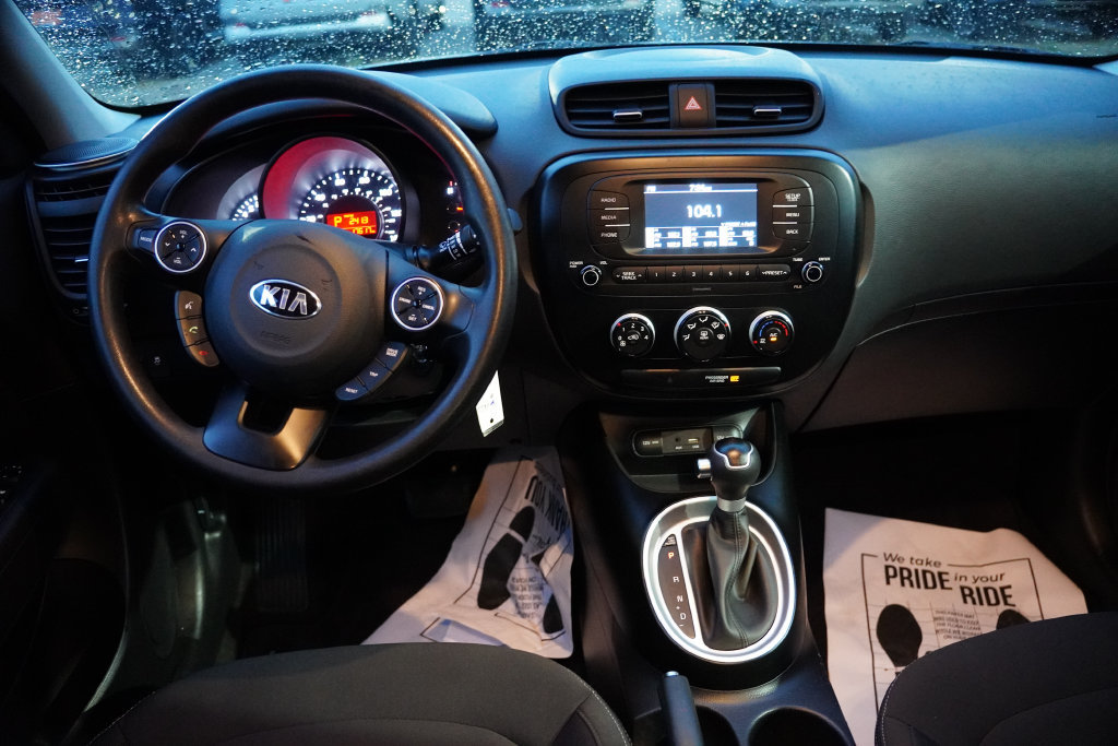 Used 2018 Kia Soul FWD image 18