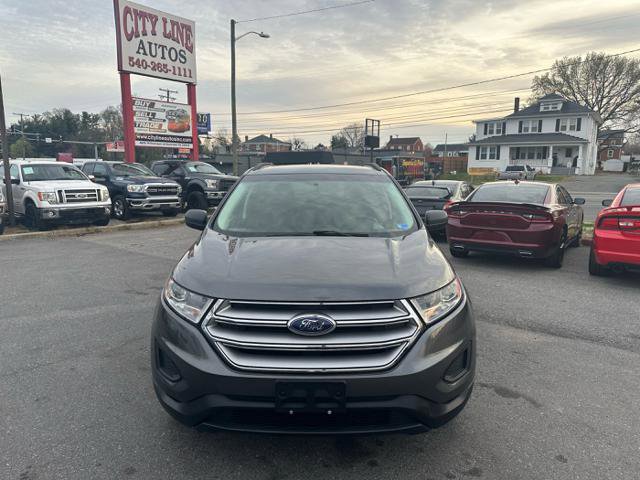 Used 2017 Ford Edge SE image 3