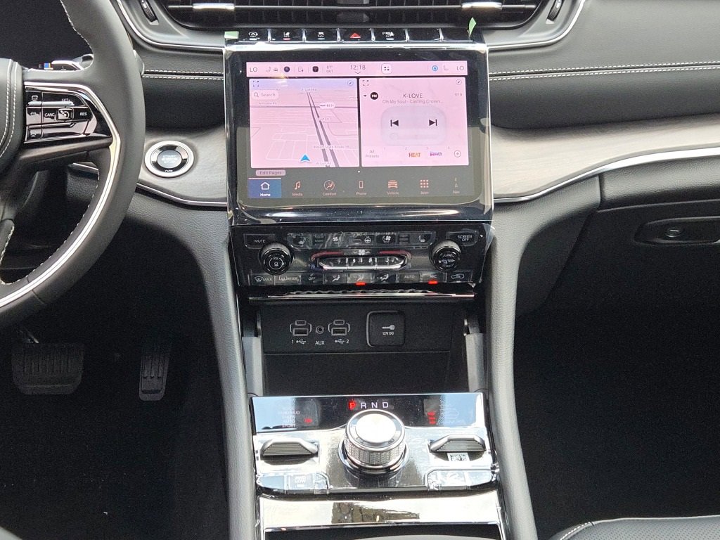 New 2025 Jeep Grand Cherokee L Overland w/ Trailer Tow Package image 22