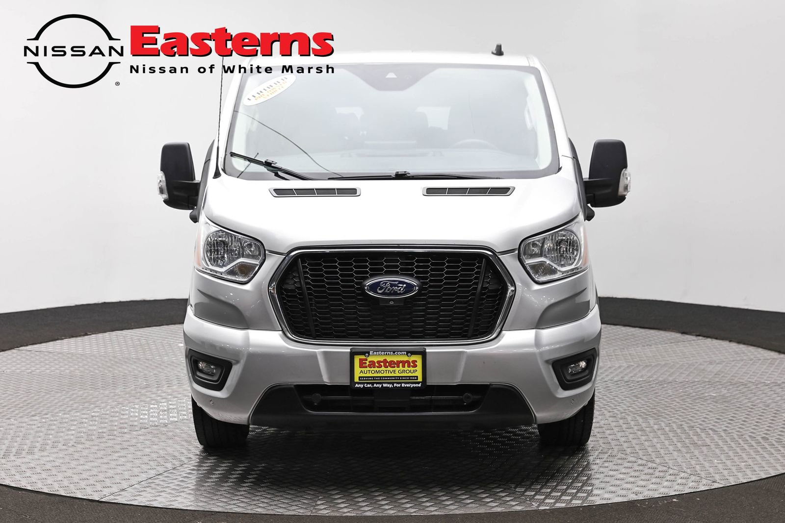Used 2022 Ford Transit 350 XLT RWD image 2