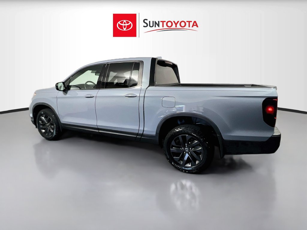 Used 2024 Honda Ridgeline Sport image 5